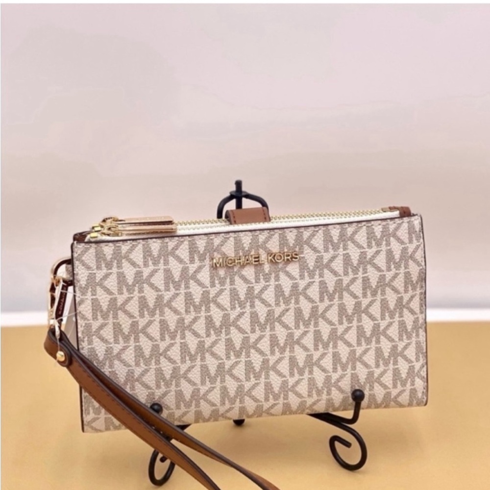 Michael Kors DoubleZip Wristlet Wallet Vanilla